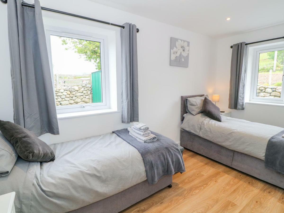 Llwyd Coed Canol Caernarfon Luaran gambar