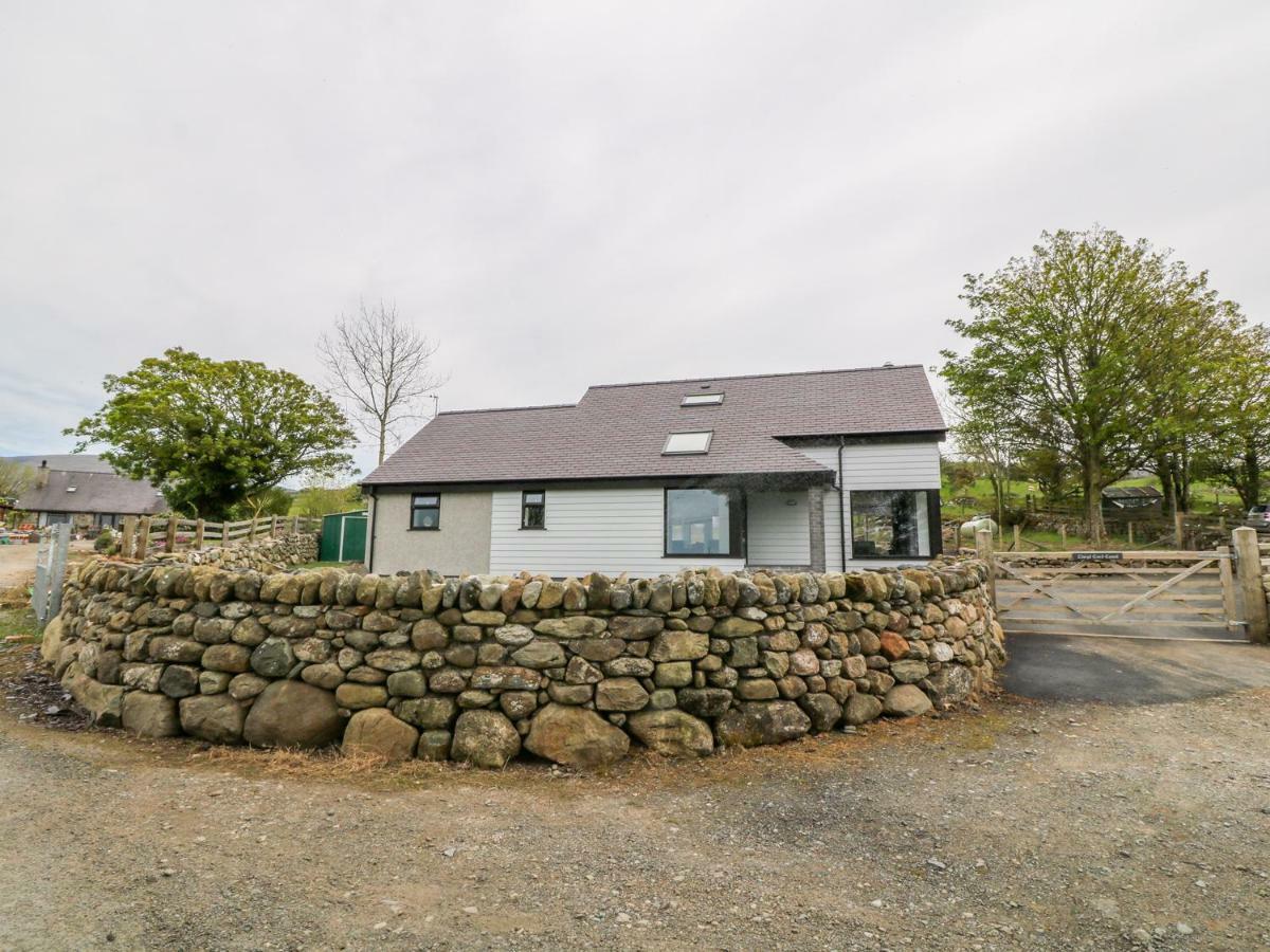 Llwyd Coed Canol Caernarfon Luaran gambar